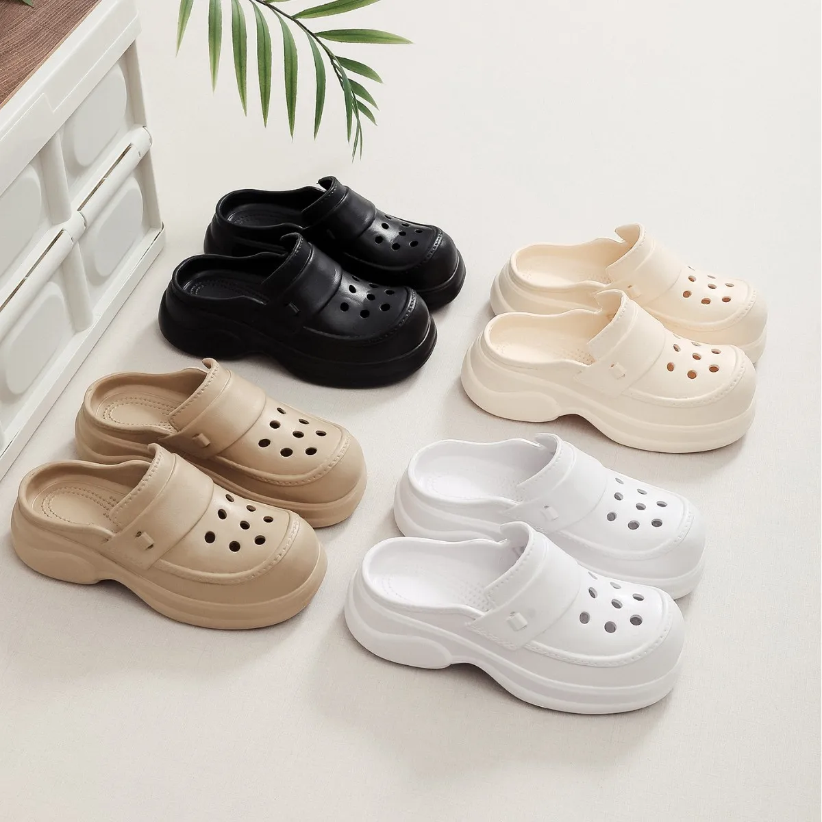 

Women Anti-slip Thick Bottom Slippers Ladies Summer EVA Soft Beach Sandals Female Outwear House Indoor Home Shoes Footwear