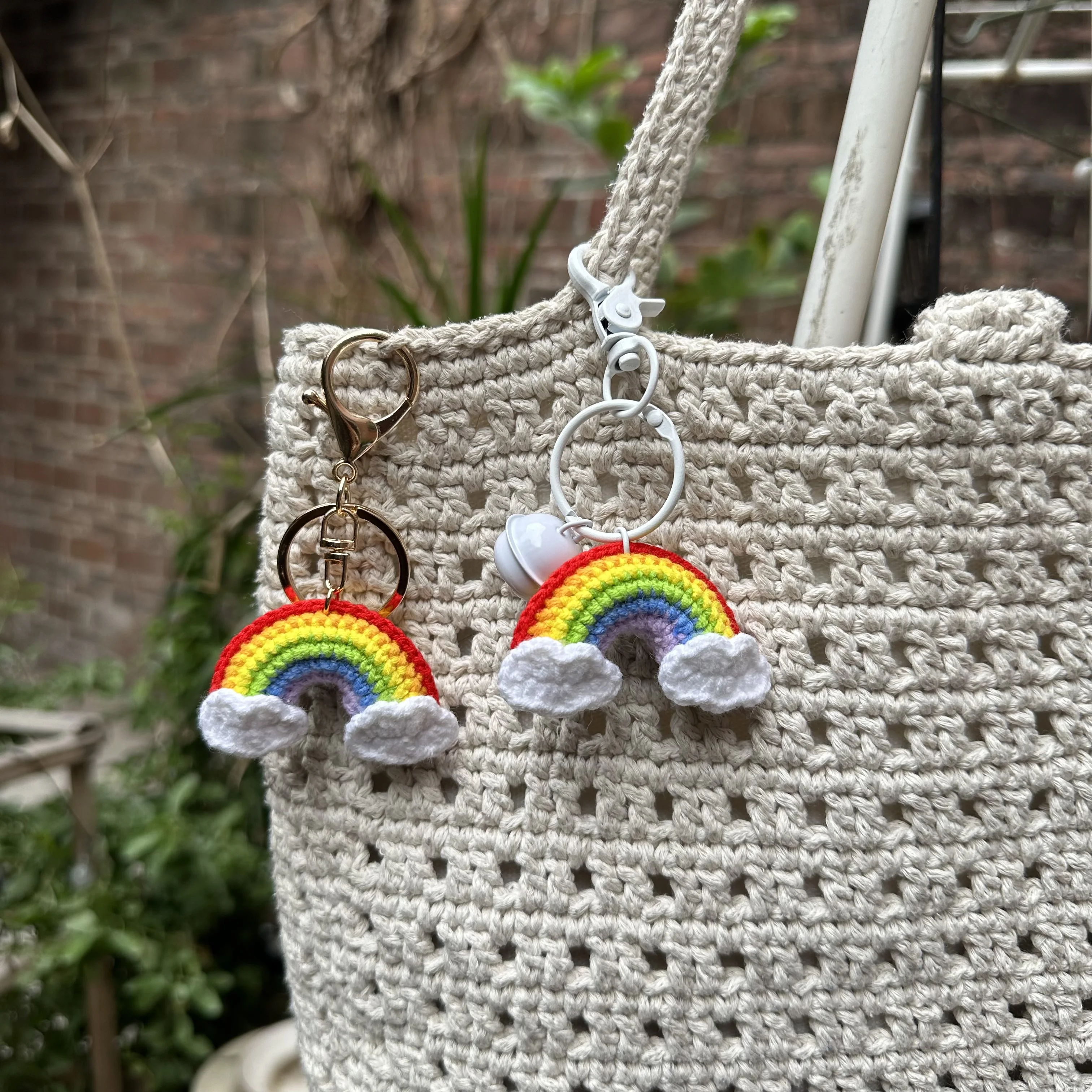 الجملة اليدوية 6 سنتيمتر نوعية جيدة القطن المواضيع قوس قزح المفاتيح حقيبة كروشيه قلادة اكسسوارات السيارات محبوك دمية Keyrings
