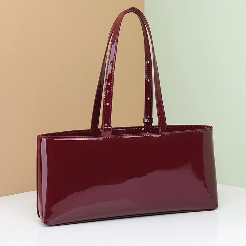 

Korean-style Fashionable Handbag Luxury Brand Patent Leather Handbag Niche High-end Shoulder Bag Simple Solid Color Commuter Bag