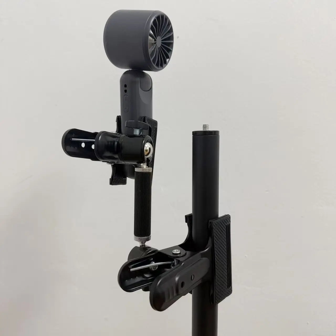 Double-Headed Powerful Desktop Clamp with Aluminum Rod Universal Round Tube Clamp with 360 Degree Pan Tilt Rotating Brackets