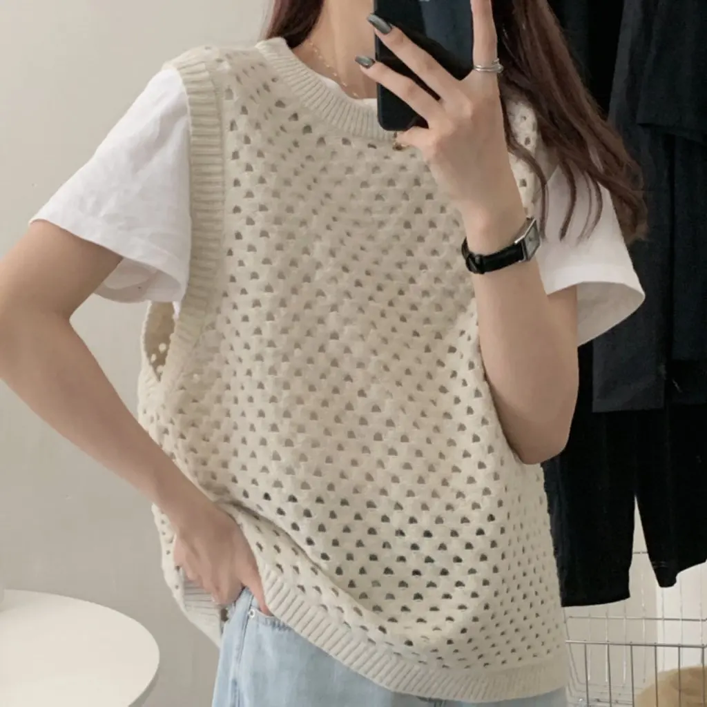 

Women's Early Autumn Hollow Knitted Vest Korean Style Loose Fit Sleeveless Overlap Waistcoat Simple Design New Fashion