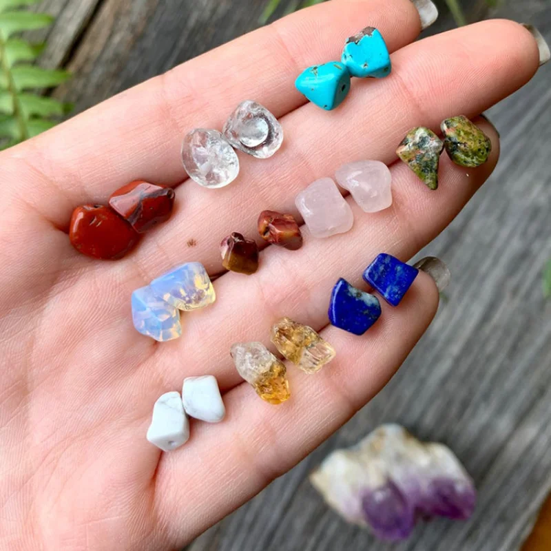 

20pairs Broken Irregular Mini Natural Chip Stone Fluorite Stud Amethyst Earrings Women Girl Week Theme Fashion Jewelry