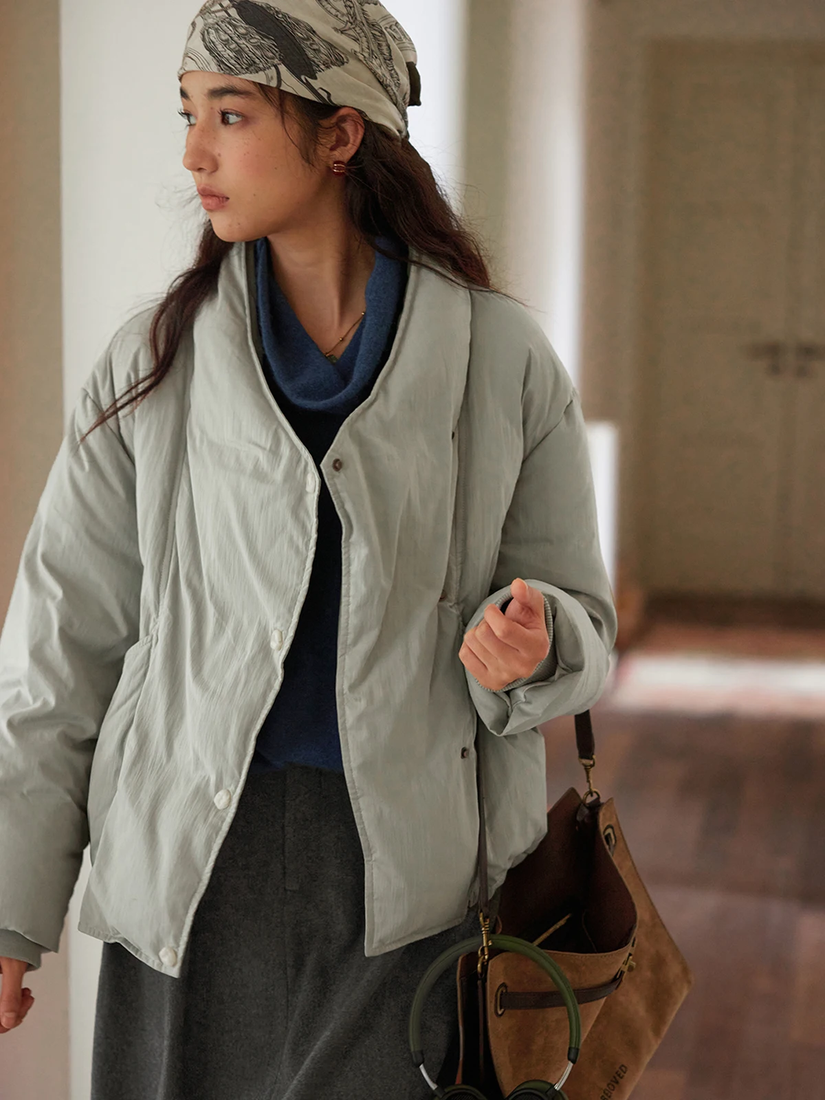 

Женская зимняя асимметричная куртка-пуховик Solighter 90 White Du Down, винтажная, утепленная, стандартного кроя