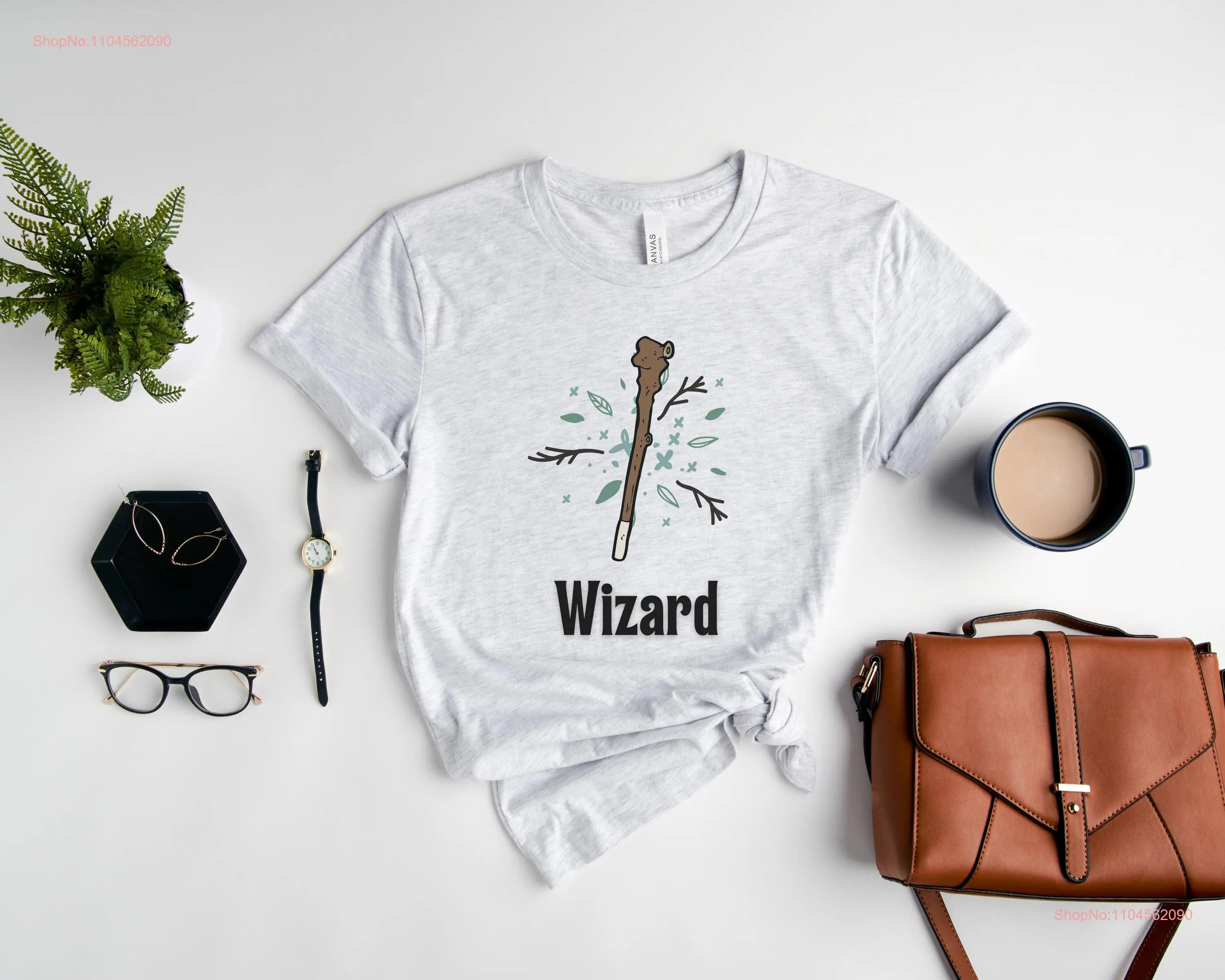 rpg nerd için mükemmel bir T-shirt: D&D ve büyücülerin kalbiyle tasarlandı