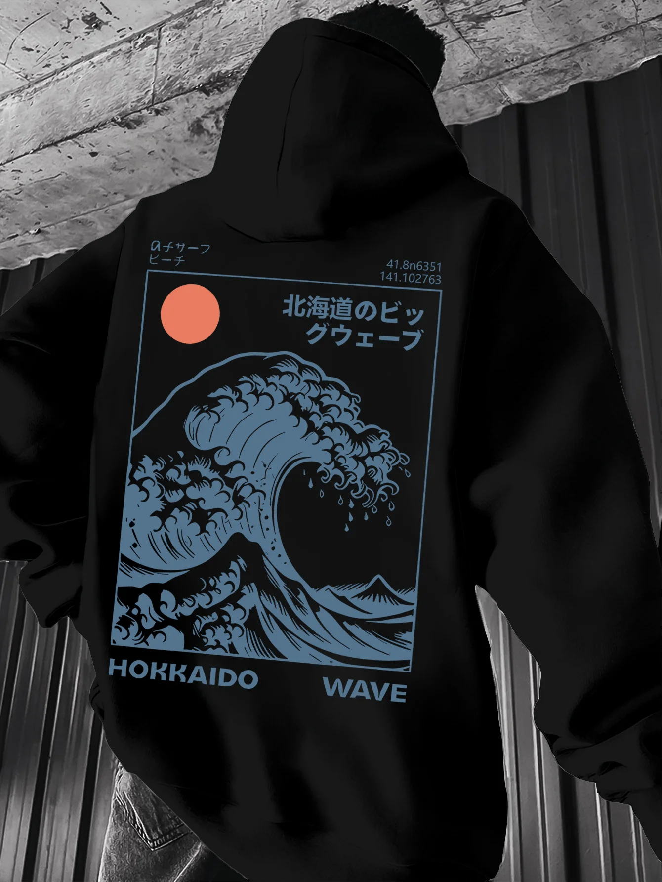 A Vintage-style Men's Hoodie Inspired by the Fresh American Wave Sunrise, Made from Polyester Knit Fabric, Featuring a Casual Style and a Fitted Hood, Autumn/Winter Essentials