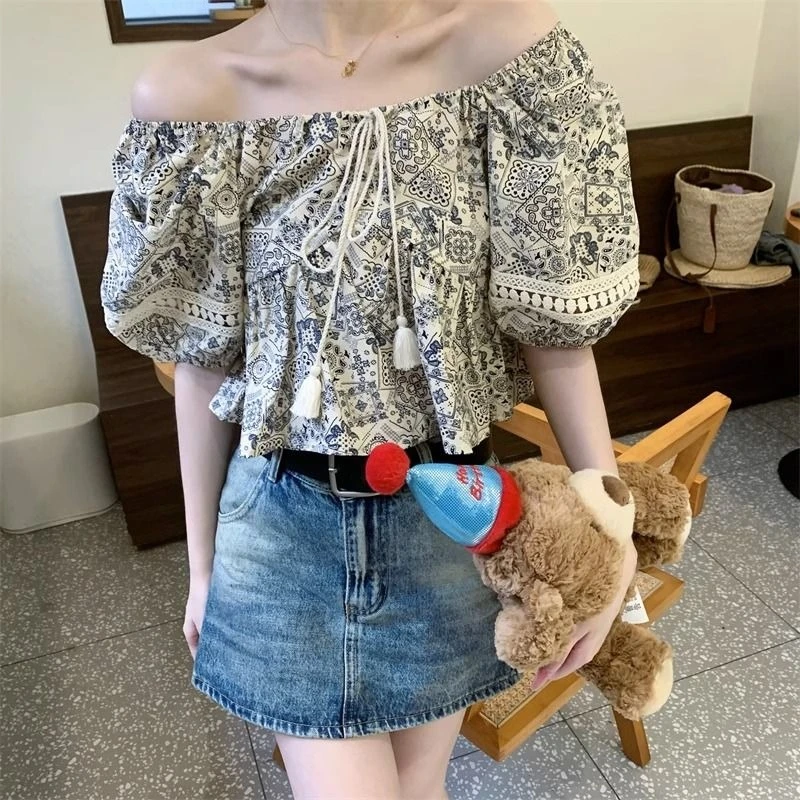 

Новая богемная блузка для женщин: летняя, с квадратным вырезом, кружевными вставками, укороченная, с коротким рукавом, молодежная