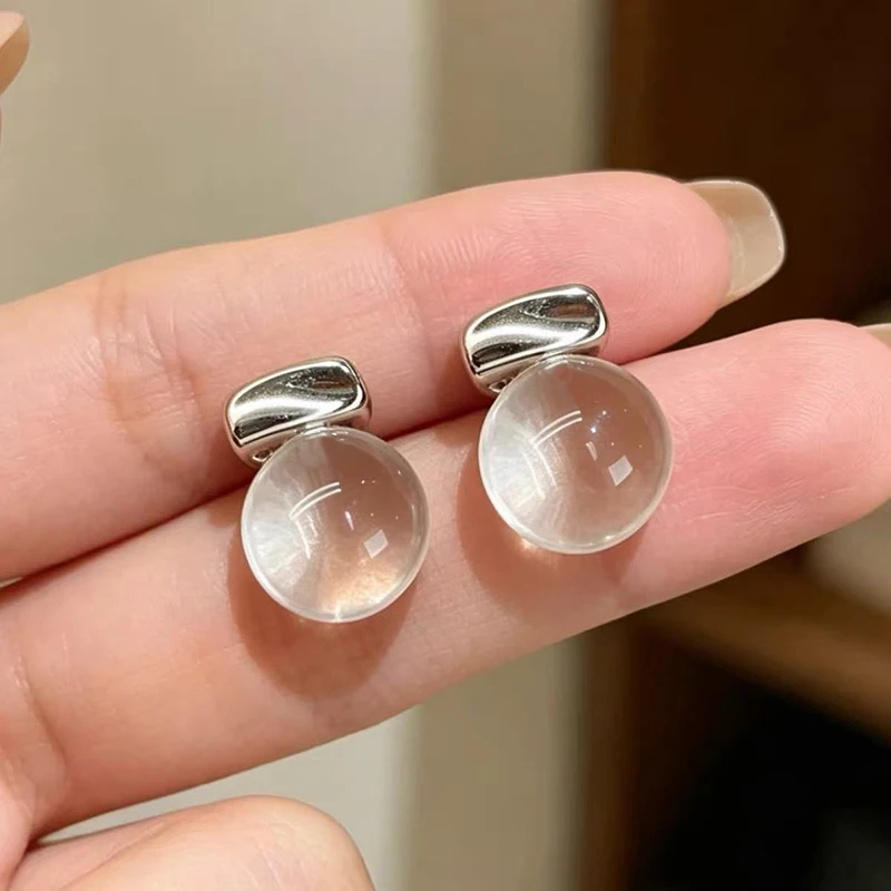 Silberfarbene, klare Kristall-Tropfenohrringe, minimalistische, transparente Kugel-Ohrstecker, eleganter Alltagsschmuck, Geschenk für Frauen – Detail 7
