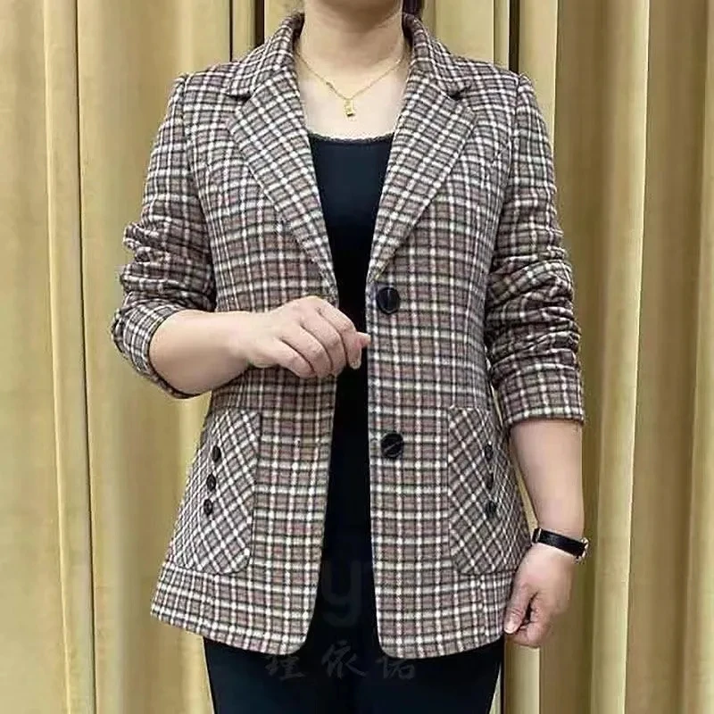 Large Size Mother Suit Coat New Fashion Short Plaid Blazer Jacket Middle-Aged Women All-Match Outwear Office Female Casual Tops