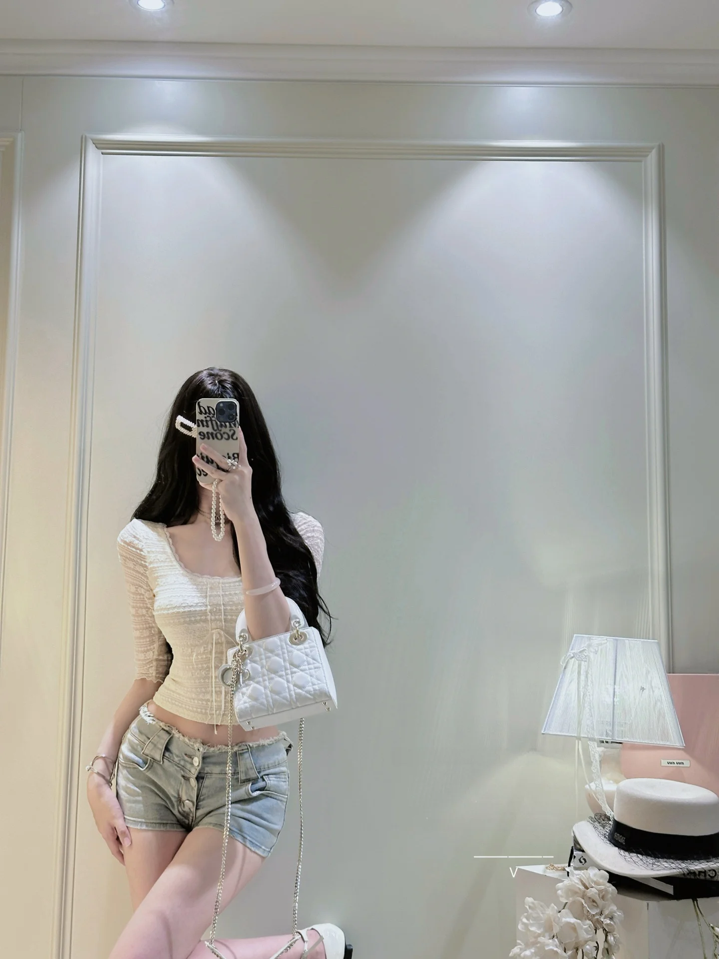 

Annie Diary Girl's Lace Trim Short Sleeve Short Set Slim Fit Top And Pants Ensemble Fashionable Youthful Style Four Seasons Wear
