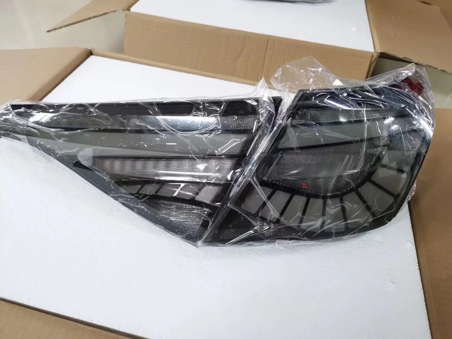 Archaic Rear Lamp for 2022 11th Taillight with Sequential Turning signal for Taillights Auto Accessories Rear