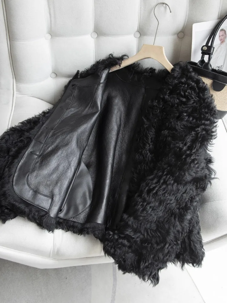 Chaqueta Vintage de invierno con una hilera de botones y cuello redondo para mujer, abrigo de piel de oveja auténtica, abrigo cálido para fiesta, abrigo holgado negro de lana Natural