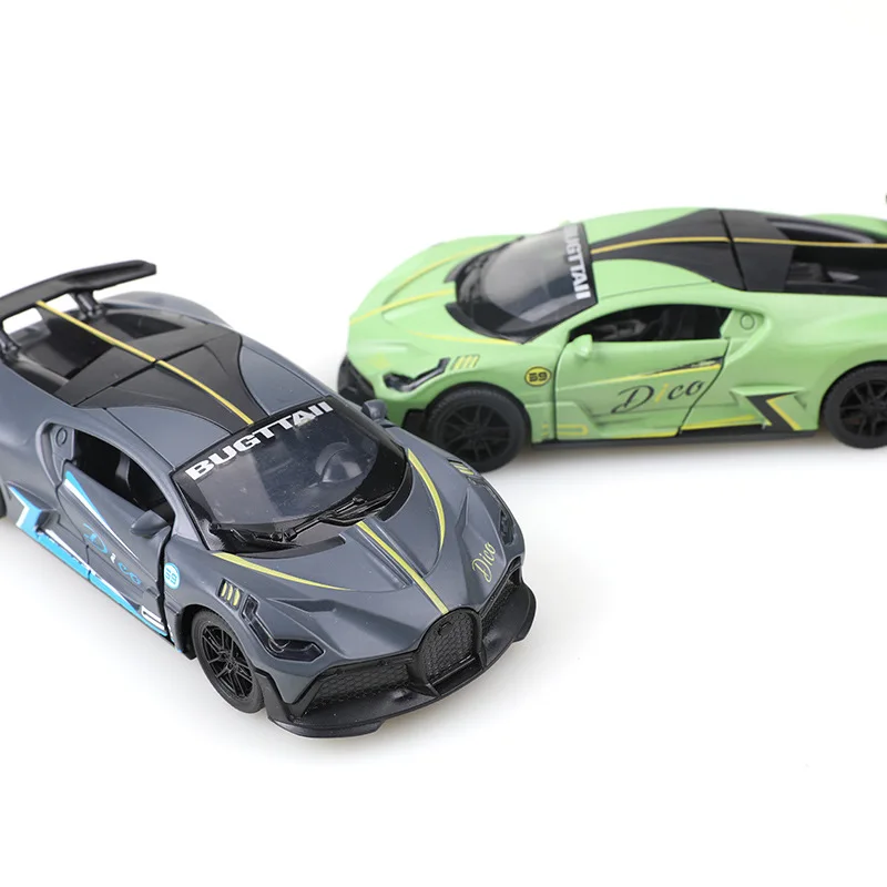 1:36 3 ドア DIVO 合金スポーツカー少年レーシングモデル子供プルバックおもちゃのトロリー卸売