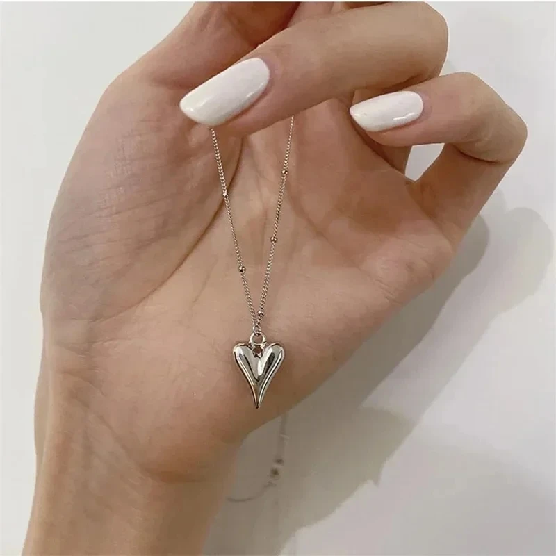 Punk pêssego coração pingente brincos para mulheres cor prata simples moda geométrica circular orelha fivela nova moda jóias presente