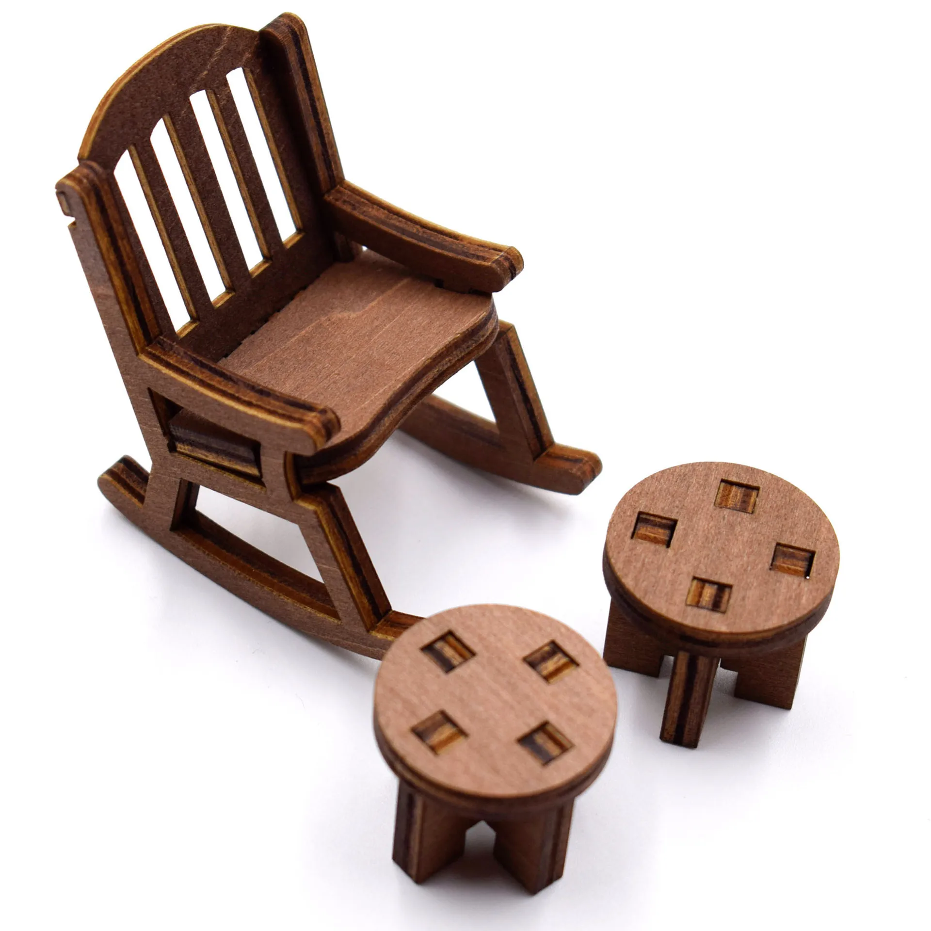 Mini-Holzmöbel-Set im Maßstab 1:12 für Puppenhaus – realistischer kleiner Tisch, Stühle und Hocker, Mikro-Landschaftszene, Dekor-Requisiten,