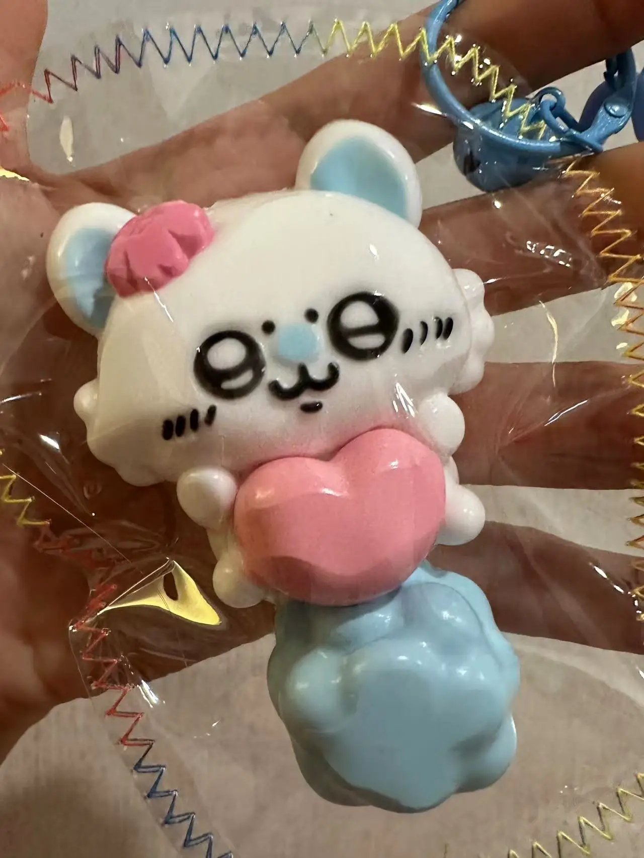 Chiikawa Hachiware Usagi Momonga mainan lucu yang bisa diremas, lambat kembali ke bentuknya, terbuat dari silikon krim berair, mainan remas yang menyenangkan untuk pelajar.