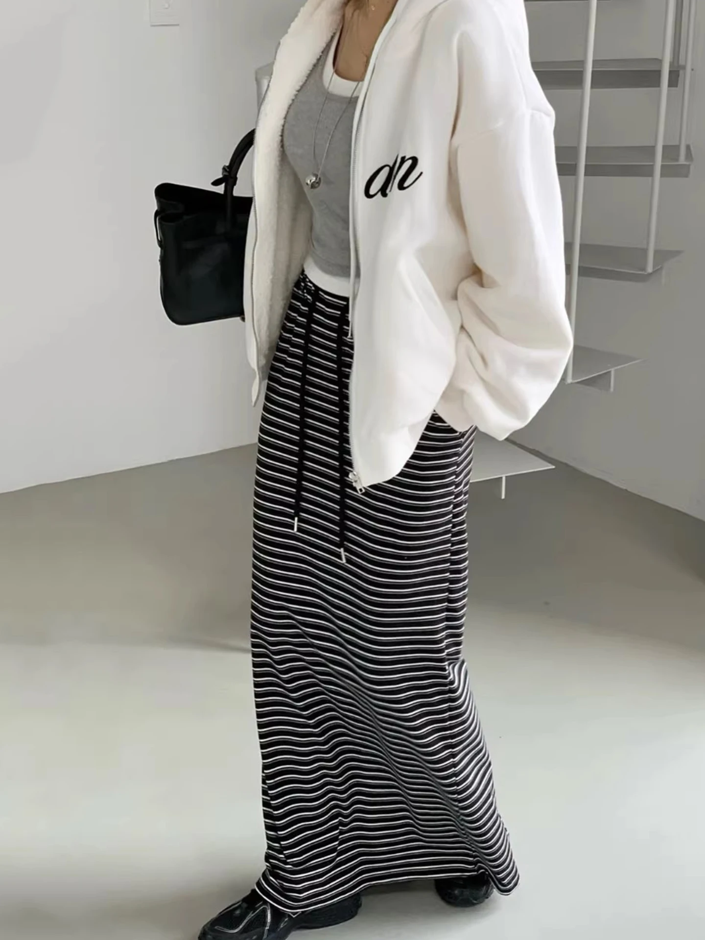 레트로 다용도 컬러 블록 스트라이프 스커트 여성용 초봄 신축성 허리 벨트 스트레이트 롱 스커트