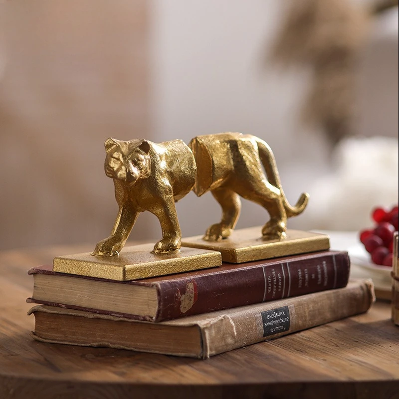 

Metal Crafts Ornament Home Iron Art Book Entrance Leopard Animal Ornament American Antique Creative Ornament