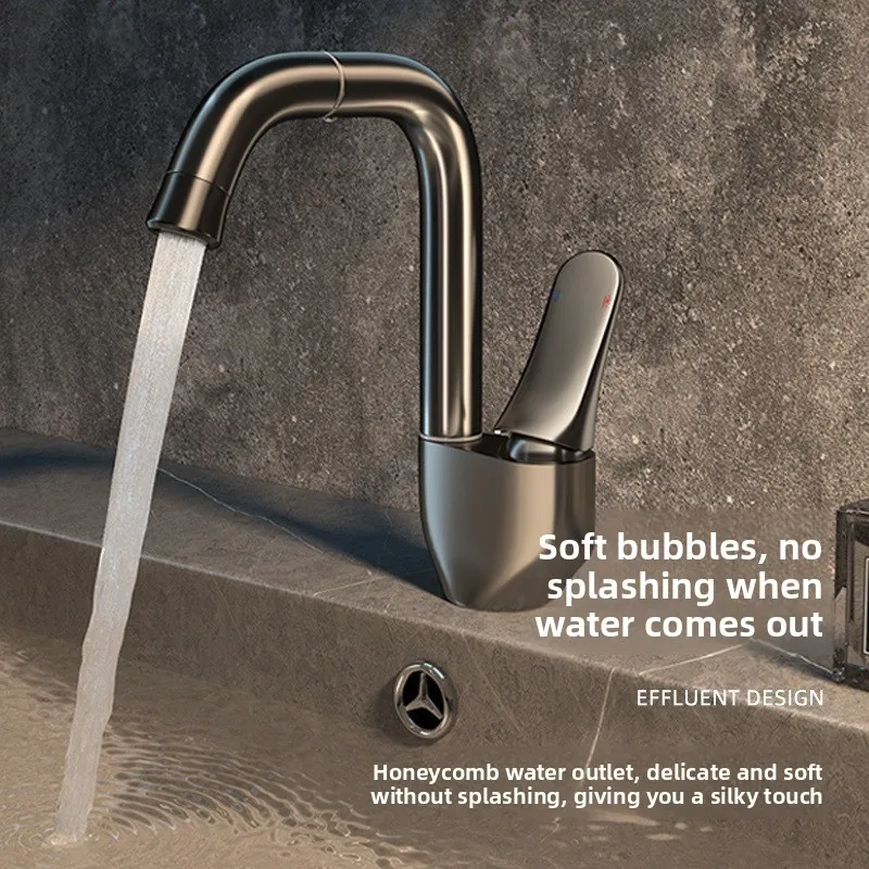 Rotatable bed and breakfast bathroom basin faucet hot and cold dual use