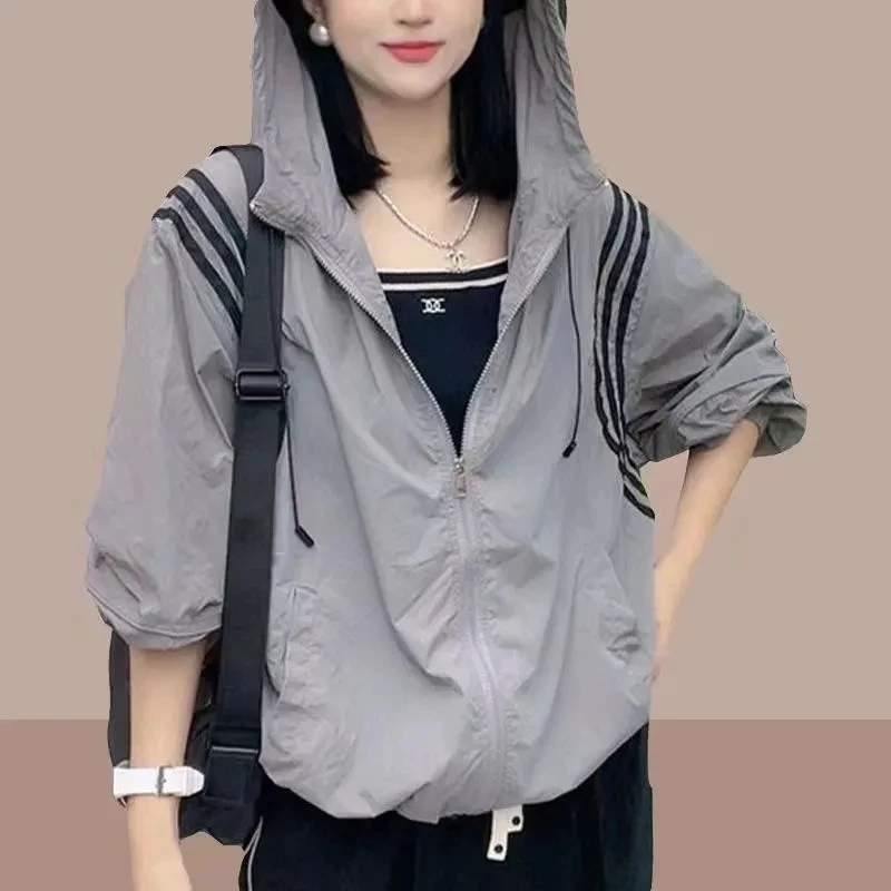 2024 Summer Female Fashion Loose Fitting Ultraviolet-proof Sunscreen Clothing Jacket Women New Thin Cardigan Sunscreen Tops Coat