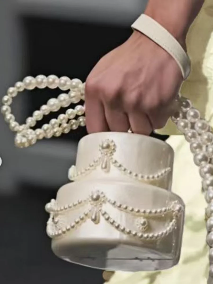 

Women Acrylic Cake Bag Cute Pearl Evening Clutch Bag Beading Pearl Purse For Wedding Party Luxury shoulder Handbag Designer Chic
