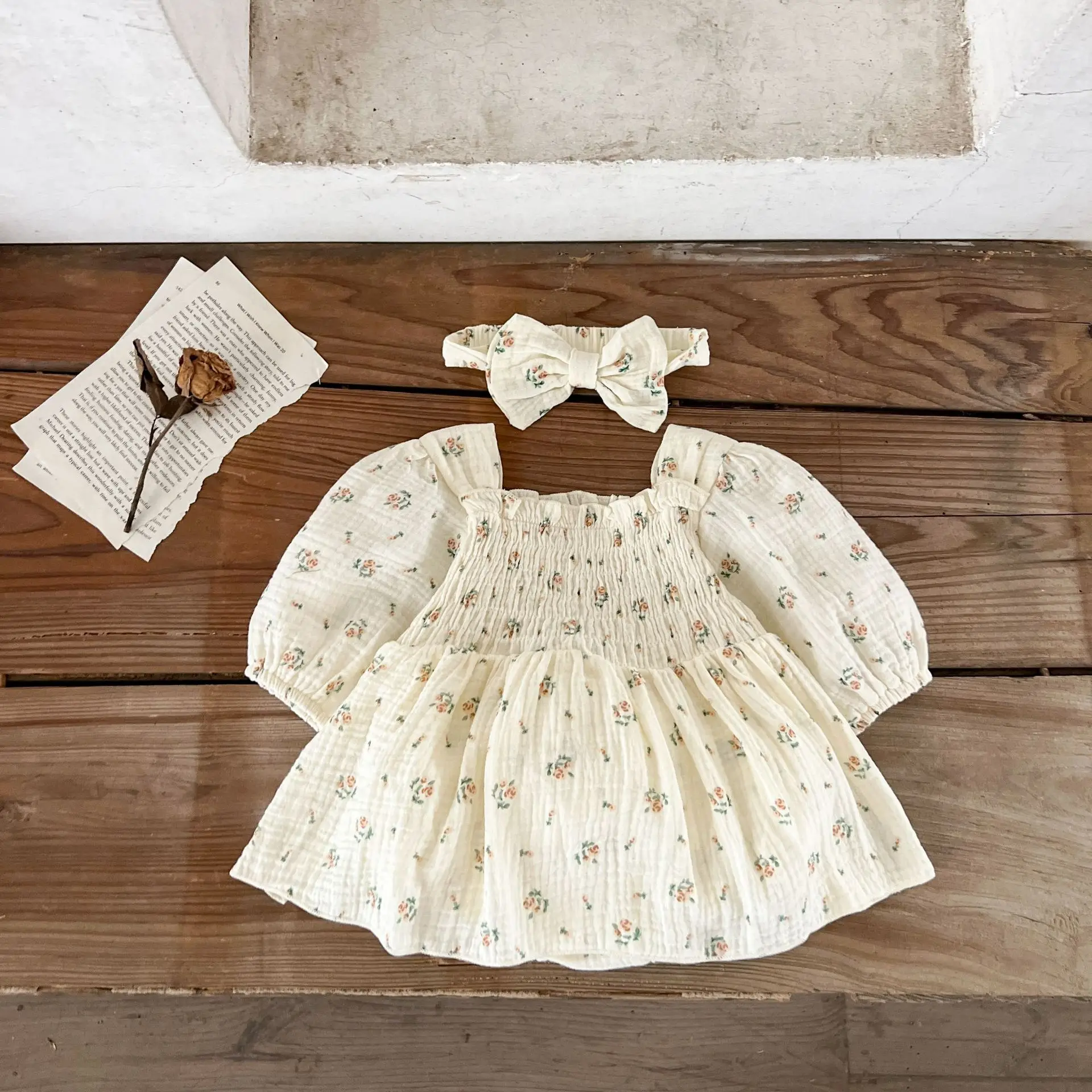 

2024 foreign style baby clothes double yarn small floral fart clothes baby girl princess ha dress climbing clothes