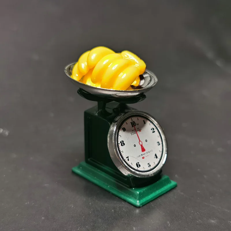 ชุดของเล่นบ้านตุ๊กตาขนาดเล็ก รูปแบบวินเทจ พร้อมเครื่องชั่งผลไม้และแบบจำลองผลไม้ สำหรับเล่นบทบาทสมมติในบ้านหรือตลาดผลไม้กลางแจ้ง ของตกแต่งจิ๋ว