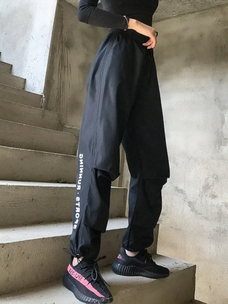 

Korean Women High Waist Casual Sport White Pants Cool Cargo Pants Streetwear Loose Girls Punk Black White Female Trousers Y2k