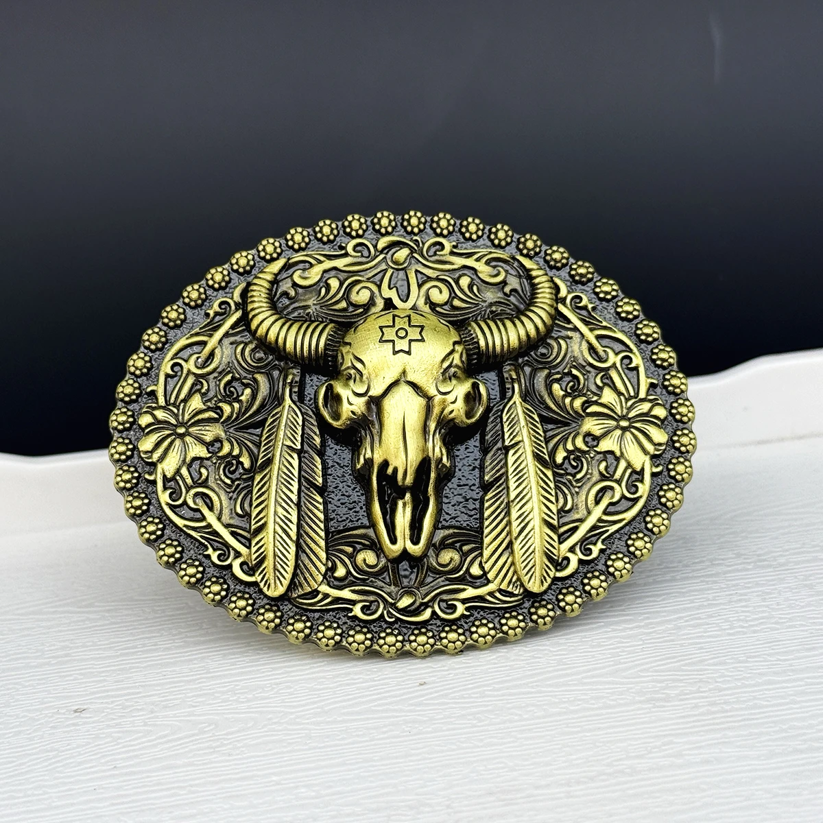 1pc Western Vintage Distressed Belt Buckle - Smooth Exquisite Carving with Bull & Flying Eagle Novelty Pattern - view 4