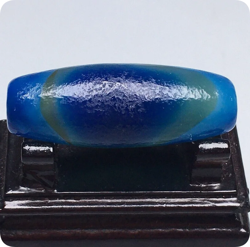 Tibetan Natural Blue Old Oily Agate Dzi Silkworm Eye Bead Pendant 41.3mm S1101