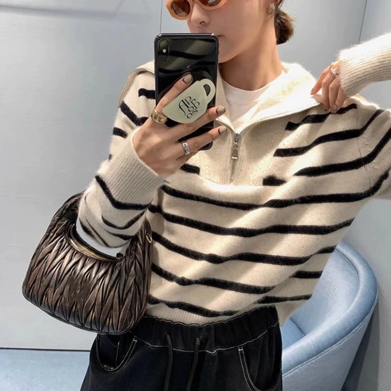 French Retro Stripe Knitted Sweater Women's Short Cropped Pullover Vintage Chic Lapel Design Spring Autumn Zip Up Top 2