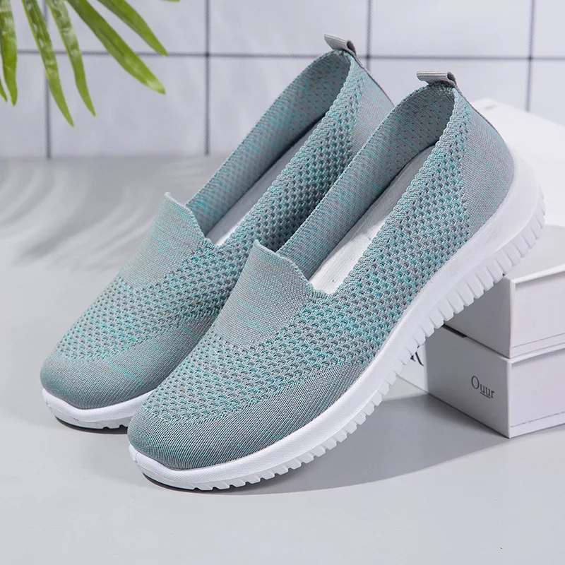

Summer low-top women's flat-heeled cloth shoes mesh breathable sports sandals non-slip and wear-resistant walking shoes