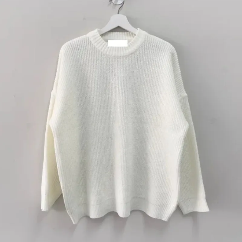 Elegancki sweter na jesień i zimę, swobodny, podstawowy, dzianinowy, luźny krój, wkładany przez głowę, uniwersalny top dla młodszej wyglądającej postaci.