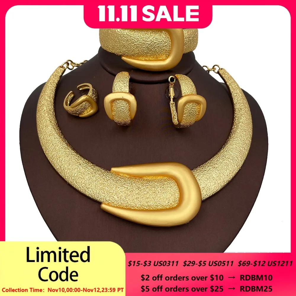 

Новинка 2025 года, комплект ювелирных изделий в стиле Дубай, золотого цвета, большое ожерелье, браслет, африканские большие серьги, широкий браслет, свадебные украшения