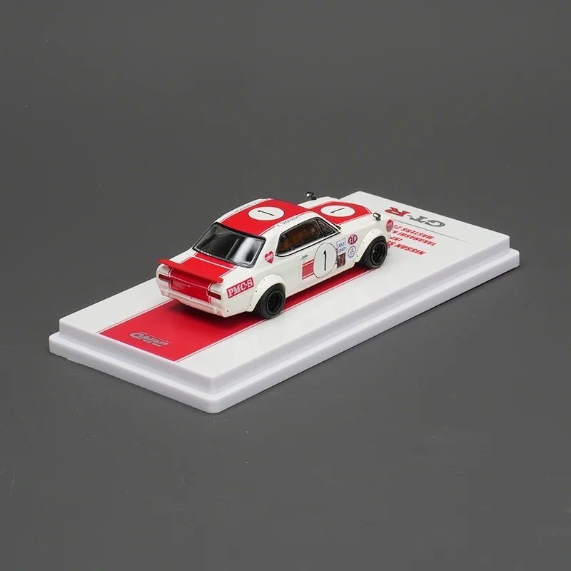 在庫あり INNO 1:64 スカイライン 日産 2000 GTR KPGC10 # 1 ダイキャストジオラマカーモデルコレクションミニチュアおもちゃ