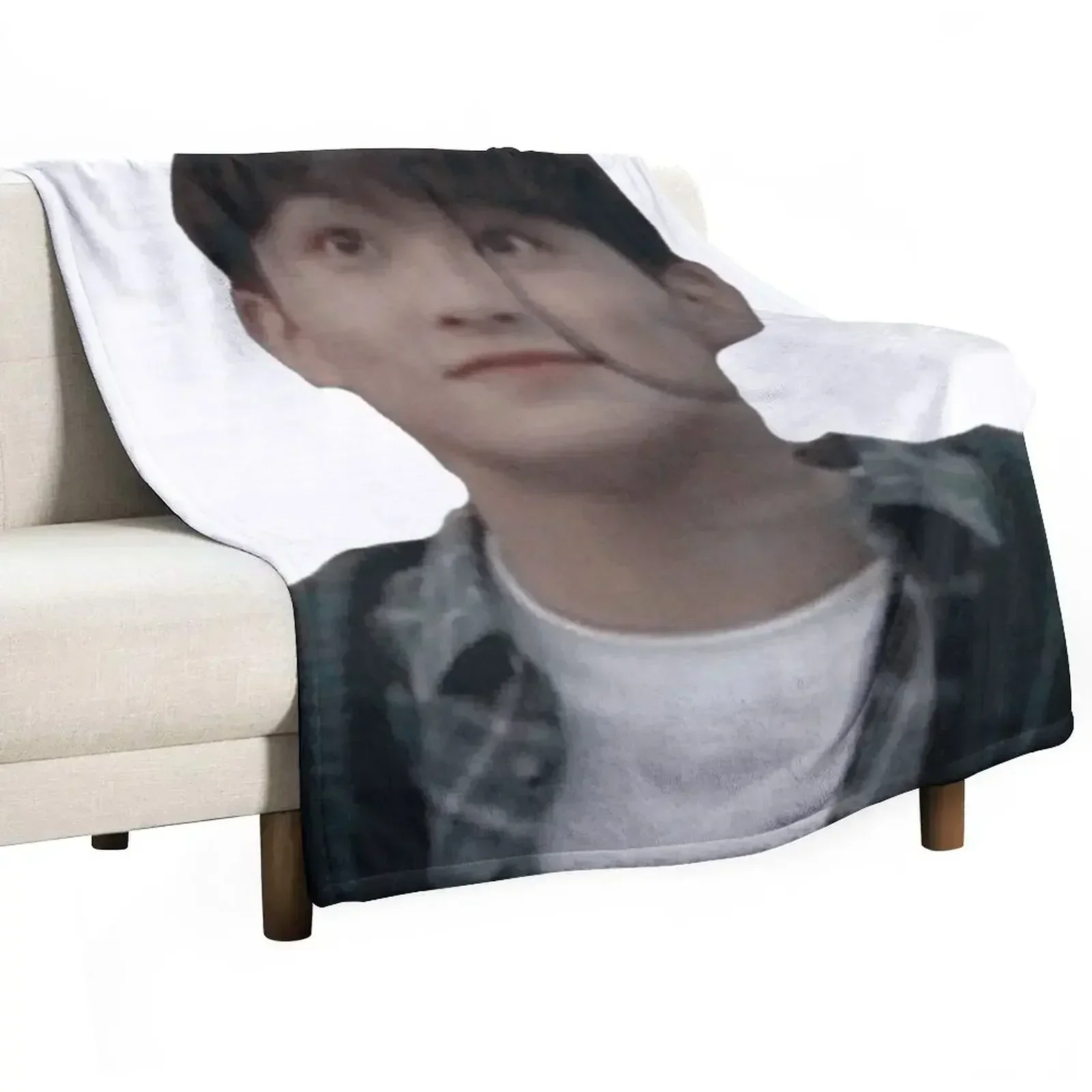 

mark lee Throw Blanket Wrinkle Resistant Lightweight Blanket