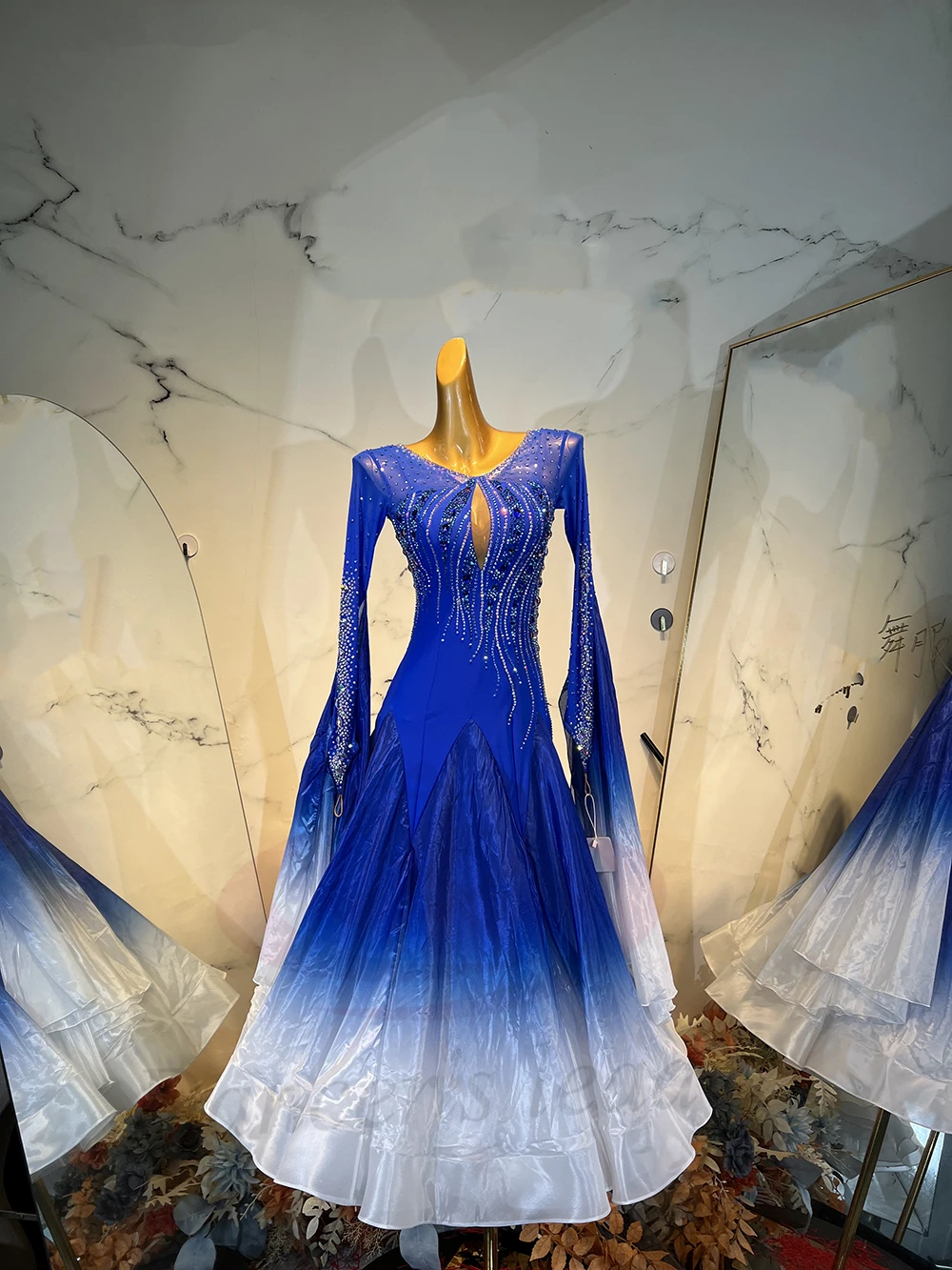 Latin Dance Costume AB Stone Female Adult Children High-End Customized White And Blue Gradient Mesh Skirt Samba PerformanceDress
