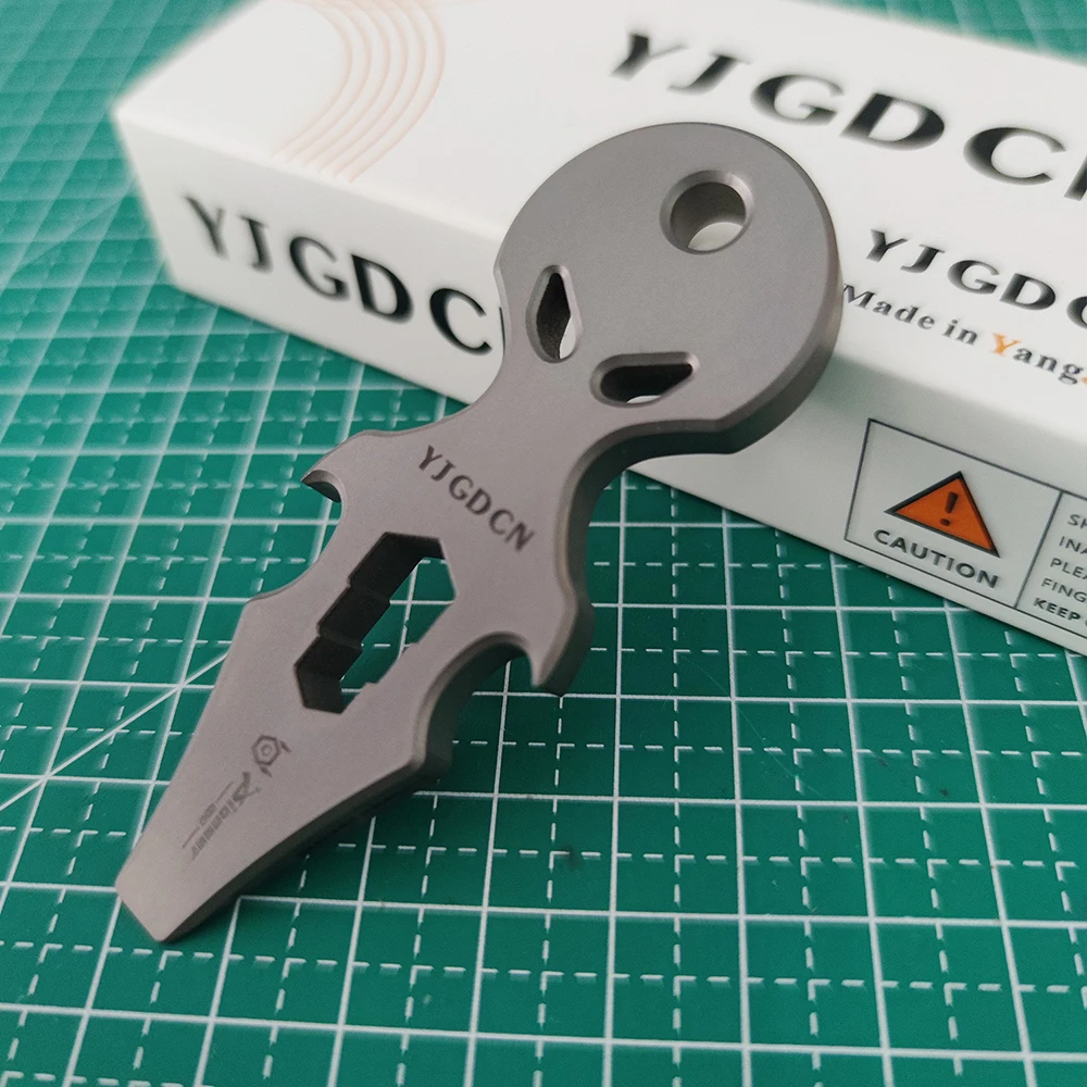 Imagem -04 - Titanium Alloy Wrench Keychain Abridor de Garrafas Self-defense Edc Tool Color Gadget de Entrega m6 m8 M10 8cm Tc4