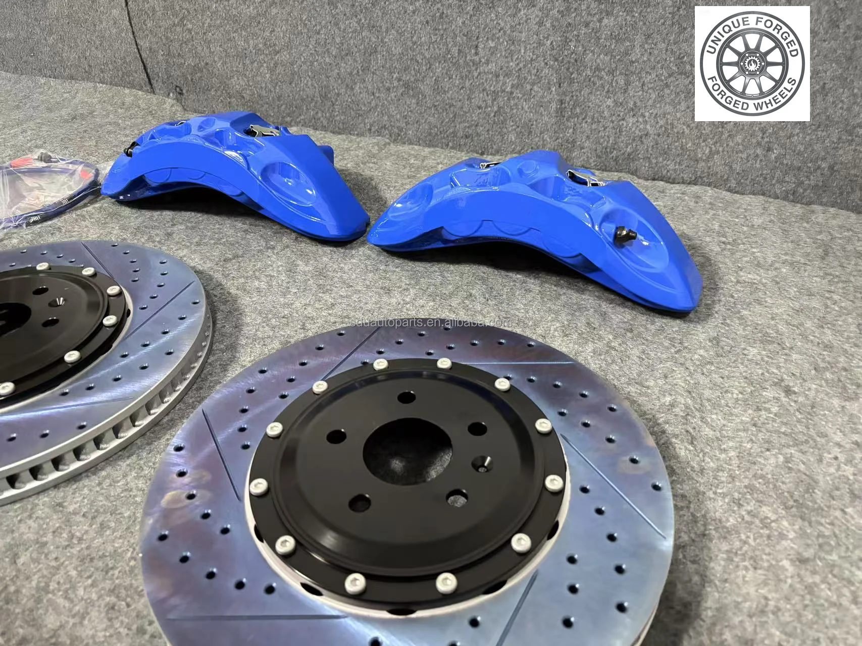 

26 Style In-stock 6 Piston Calipers 355-420mm Big Brake Kit