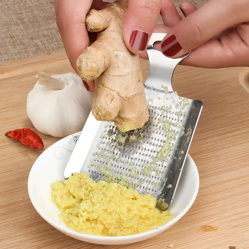 Ginger Garlic Wasabi Grater Crusher Garlic Press Device Chopper Cutter Garlics Peeler Kitchen Tools Stainless Steel Size L