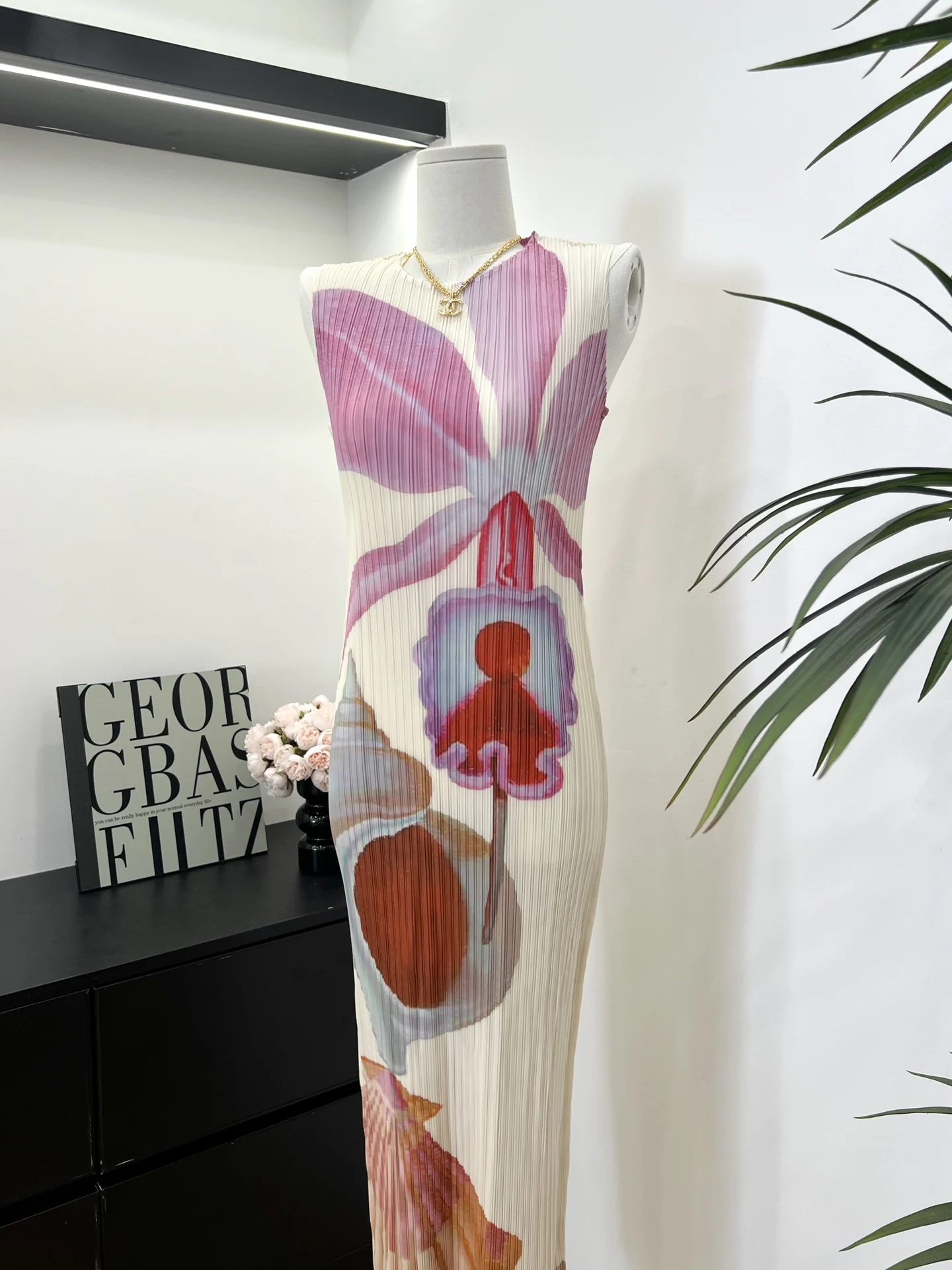 

Miyake Pleated Print Sleeveless Round Neck Dress 2025 Summer New Literary Fan Senior Sense of Straight Skirt