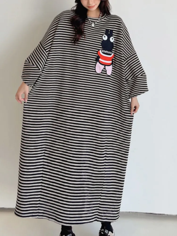 Robe t-shirt surdimensionnée pour femmes, vêtements coréens, rayés, mi-longue, ample, imprimé, pull, robes pour dames, été