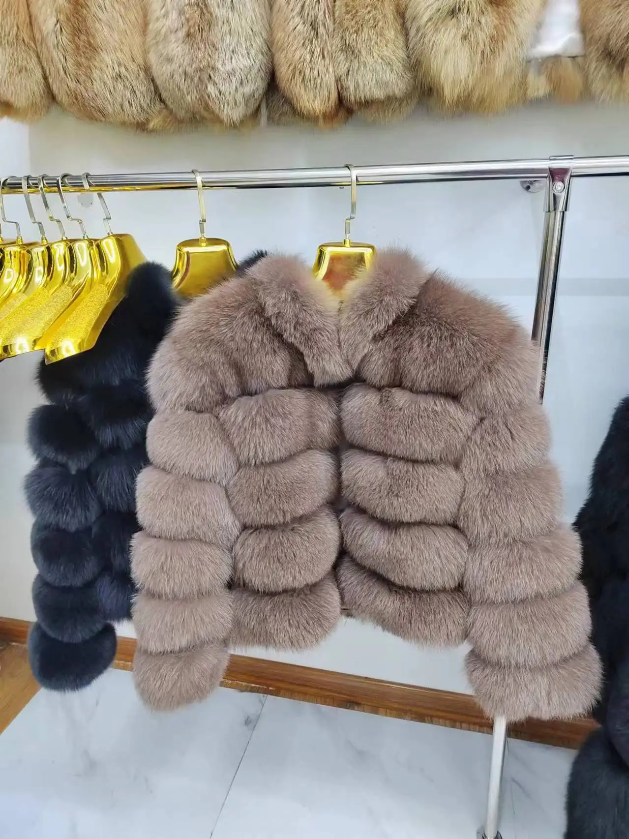 2024 Winter New Fur Jacket Real Fox Fur Fur Jacket Short Women\'s Long Sleeve Winter Warm Fur Jacket Coat