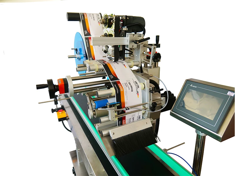 Automatic Electric Bottle Labeler PLC Control Film Paper High Precision 1mm Accuracy 30-150 Pcs/min Flat Labeling Machine