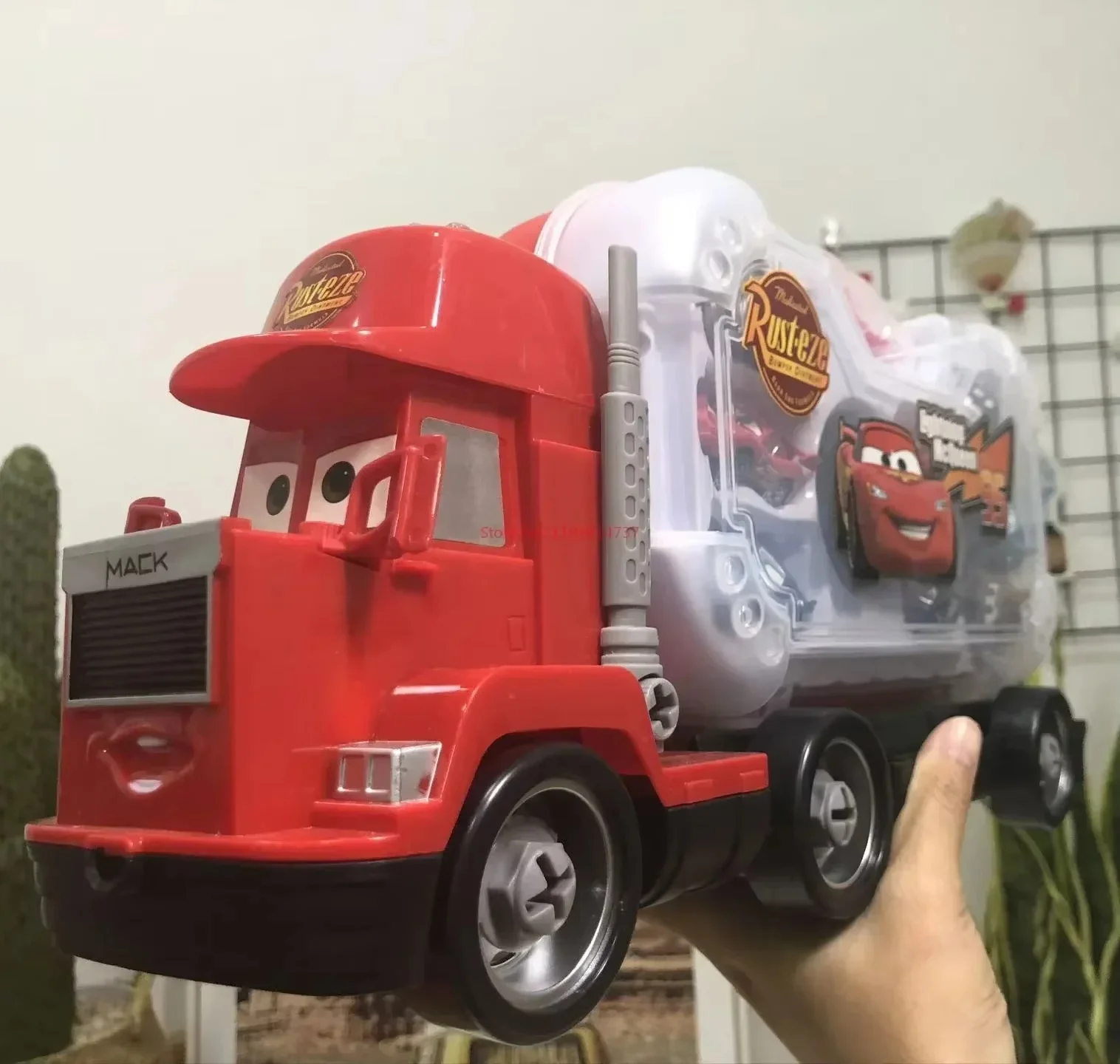 In Voorraad Disney Pixar Cars Speelgoedset met Lightning McQueen Jackson Storm Mack Pull-Back Truck Modellen Kinderen Spelen Voertuigen gift
