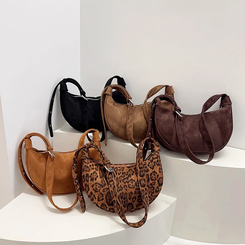 

2025 Autumn Winter Croissant Bag, Solid Color Shoulder Purse for Women, Matte Dumpling Crossbody, Minimalist Day to Night Tote