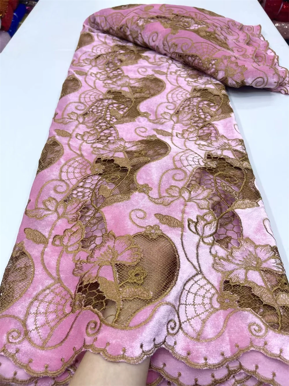 African Velvet Lace Fabric 2024 High Quality Lace 5 Yards French Nigerian Velvet Lace Fabric Women For Wedding Party Dress Cloth