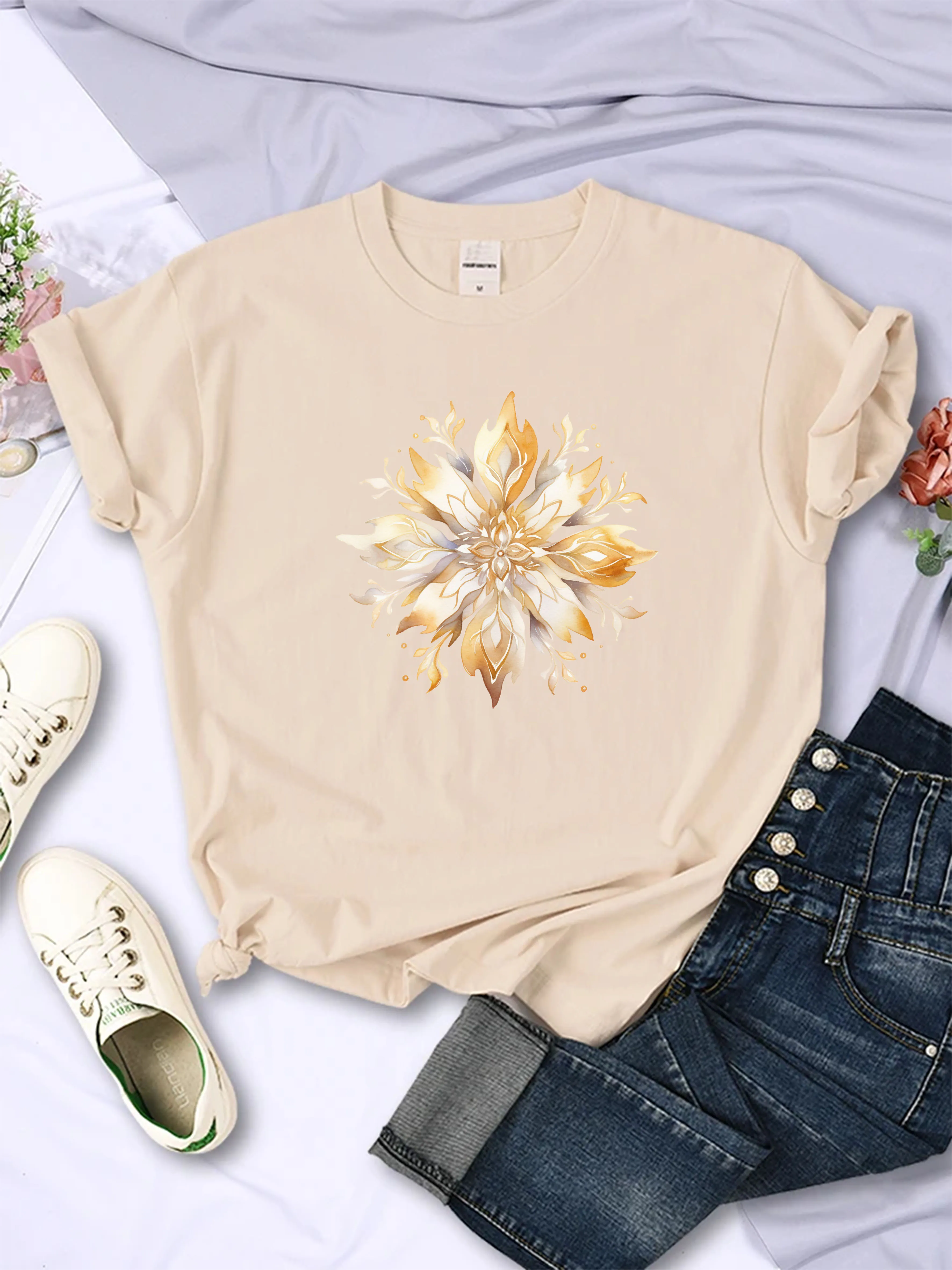 gold snow flakes Best-Selling Round Neck T-shirt Comfortable Loose Fit Printed Christmas Design Unisex
