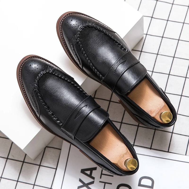 2022 Luxury Brand Penny Loafers Men Casual Shoes Slip On Leather Dress Shoes Big Size 38-47 Brogue Carving Loafer Driving Shoes