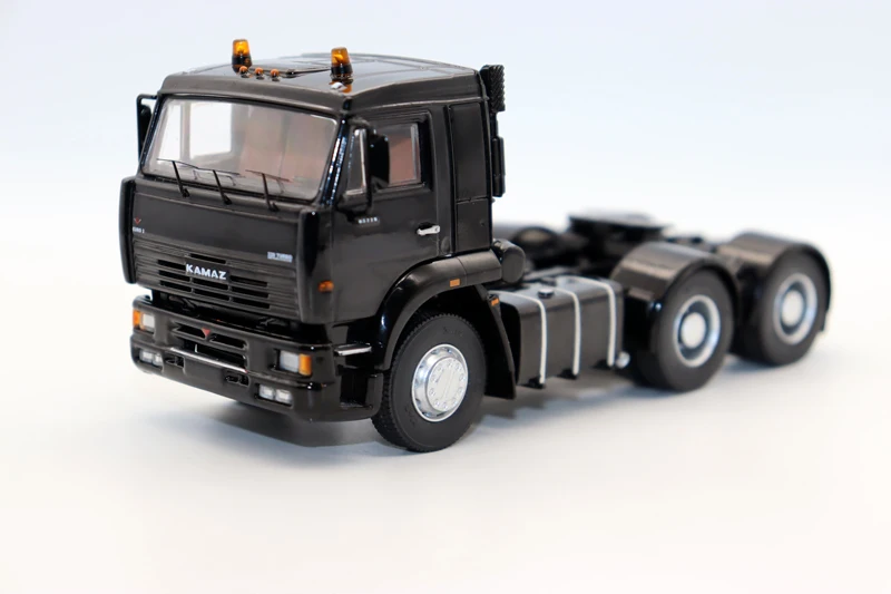 NEW 1/43 Scale KAMA3 6460 TRACTOR USSR Truck Black By Star Scale Models Diecast For Collection Toys Gift