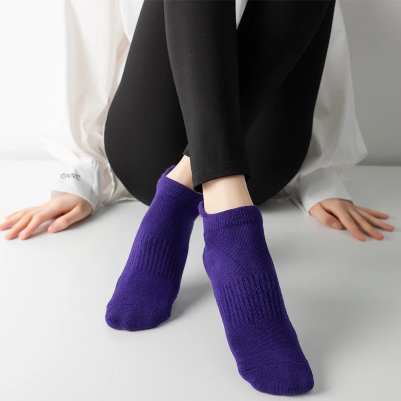 2023 Yoga Socks for Women Silicone Anti-Slip Pilates Sock Big Size Fitness Workout Ladies Ballet Dance Cotton Slippers With Grip